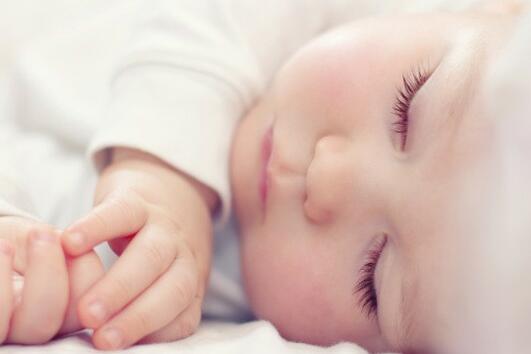Златни правила при приспиване на бебето