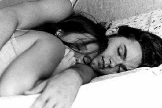5 проблема при спането, които пречат на връзката ви
