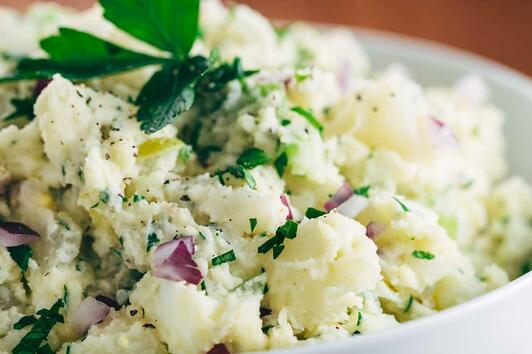 Рецепта за здравословна картофена салата 