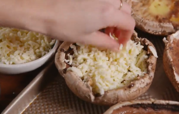 Пълнени гъби капрезе 