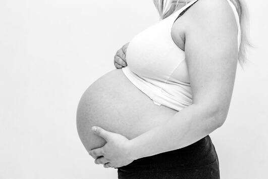 Могат ли жените да забременеят, докато са бременни? 