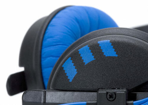 Супер слушалки от Sennheiser за феновете на Adidas