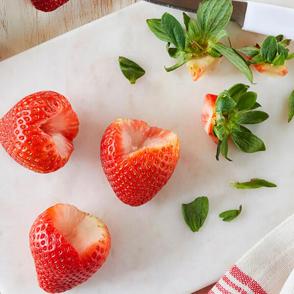 Как да направите ягодови сърчица за Свети Валентин