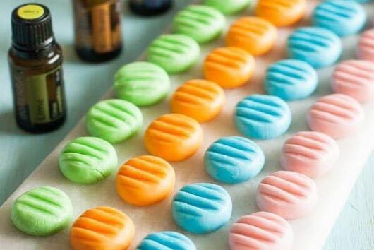 Цветни бонбони за Великден 