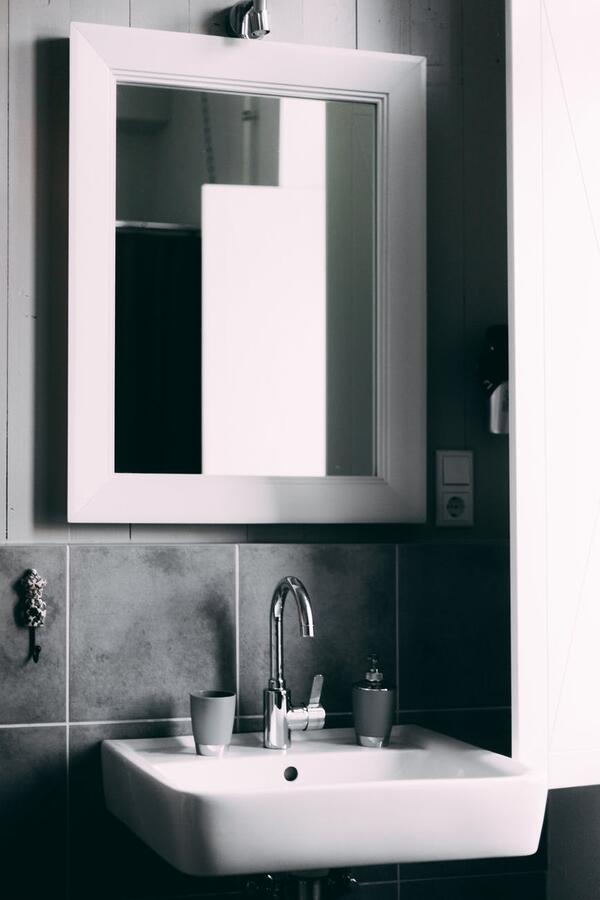 12 прости съвета как да направите банята ви да изглежда като луксозен хотел