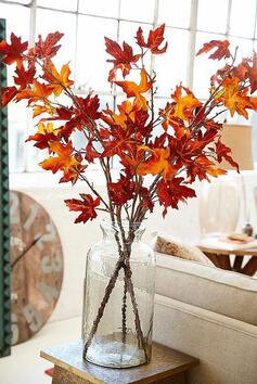 Красиви декорации с есенни листа