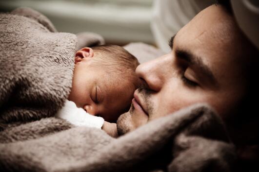 6 теми, които да дискутирате с партньора си преди появата на бебе