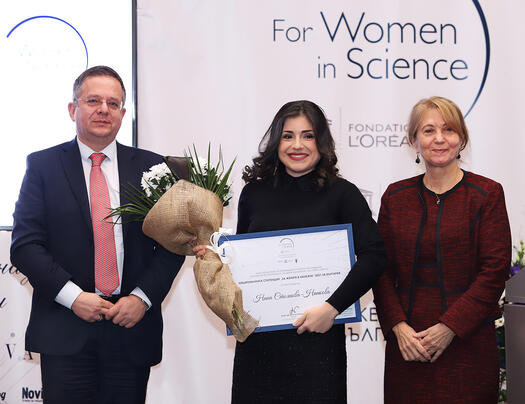 Tри българки учени с награда от 5000 евро за иновативни проекти, сред които лечение на коронавирус