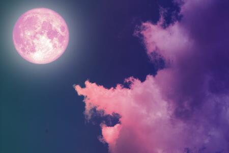 Розова луна на 5 април: Какво да очаква всяка зодия?
