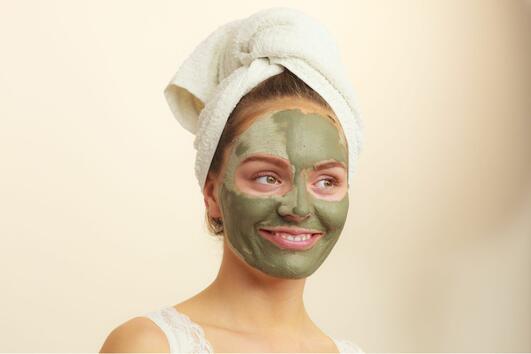 7 предимства на калните маски за лице