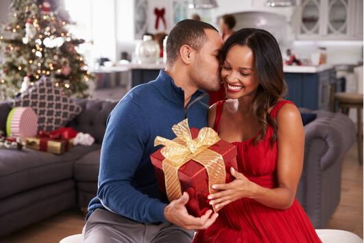 5 романтични начина да изненадаме половинката за коледните празници