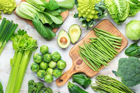 Зеленолистни зеленчуци, които да консумирате през пролетта и лятото