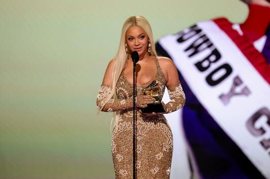 Beyoncé спечели награда GRAMMY в категорията „Албум на годината“ за първи път в кариерата си