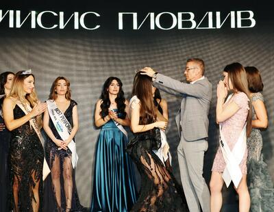 БЛЯСКАВ ФИНАЛ НА „МИСИС ПЛОВДИВ“ 2025 БЛЯСКАВ ФИНАЛ НА „МИСИС ПЛОВДИВ“ 2025