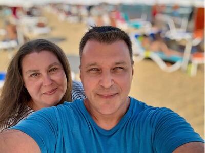 Христо Калоферов показа жената до себе си