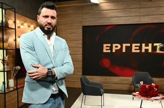 Мартин Елвиса ще води коментарно студио за новия сезон на „Ергенът“