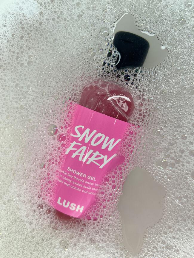 Jenite тестват: Snow Fairy от Lush Cosmetics – ароматът, който превръща грижата за тялото в ритуал