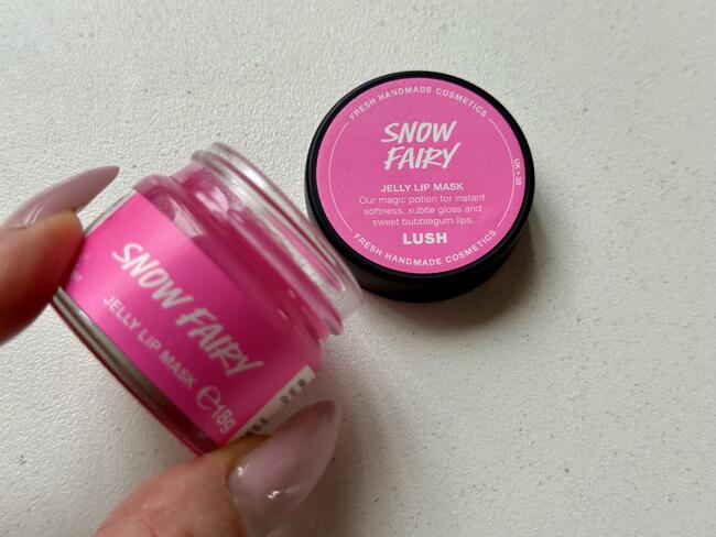 Jenite тестват: Snow Fairy от Lush Cosmetics – ароматът, който превръща грижата за тялото в ритуал