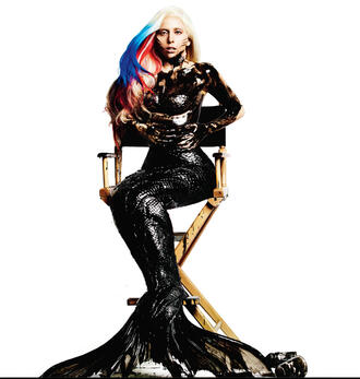 Петролната русалка Лейди Гага