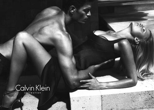 Черно-бялата страст на Calvin Klein