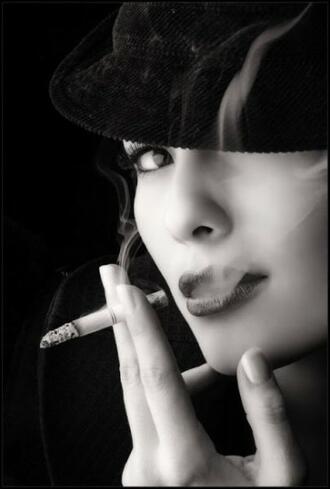 Кой научи жената да пуши?