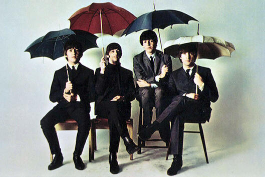В iTunes дебютират две неиздавани песни на Beatles