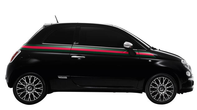 Viva Italia! Gucci разкрасиха любимия ни Fiat 500