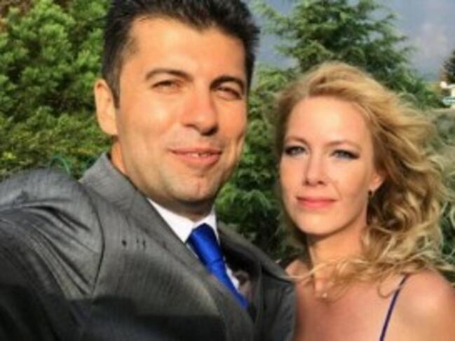 Линда замина за Канада: Разделени ли са с Кирил Петков?